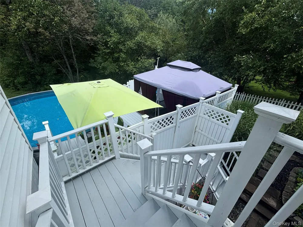 48 Reynolds Road Poughquag, NY 12570
