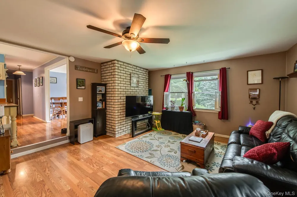 8 Loyola Road Elizaville, NY 12541