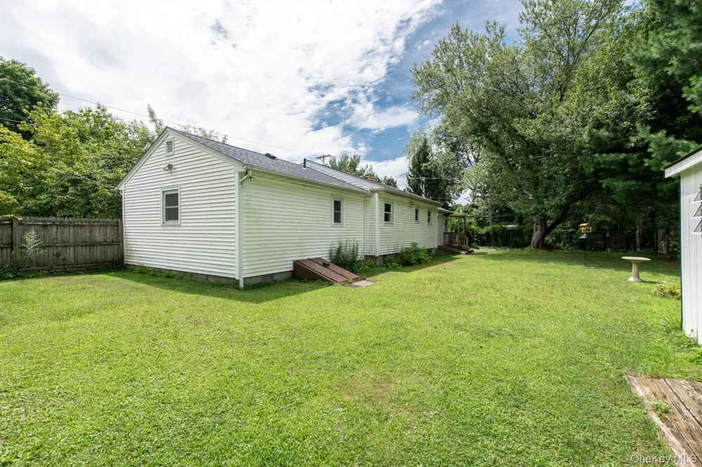 8 Loyola Road Elizaville, NY 12541