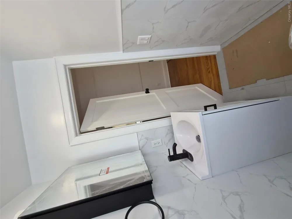 68-07 53rd Avenue #2 Fl Maspeth, NY 11378