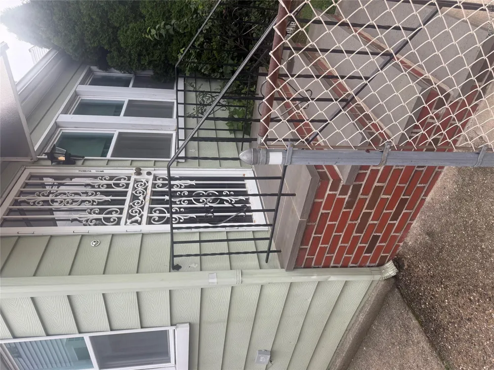 202-16 33rd Avenue Bayside, NY 11361