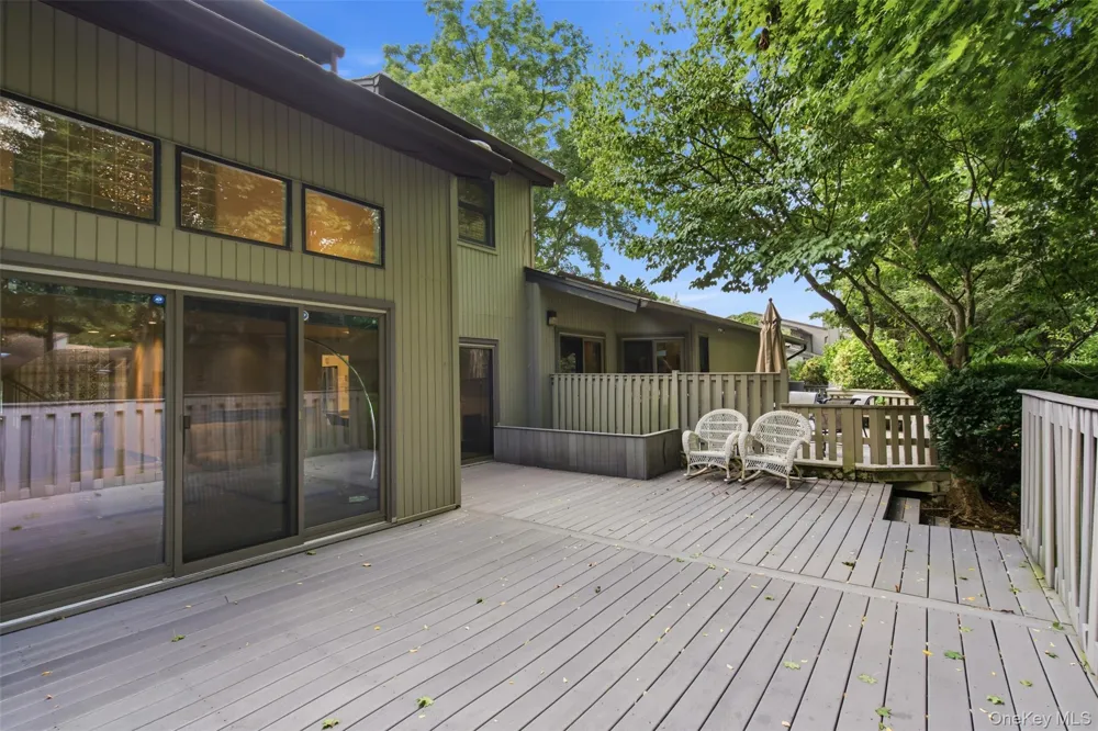 42 Country Club Drive Jericho, NY 11753
