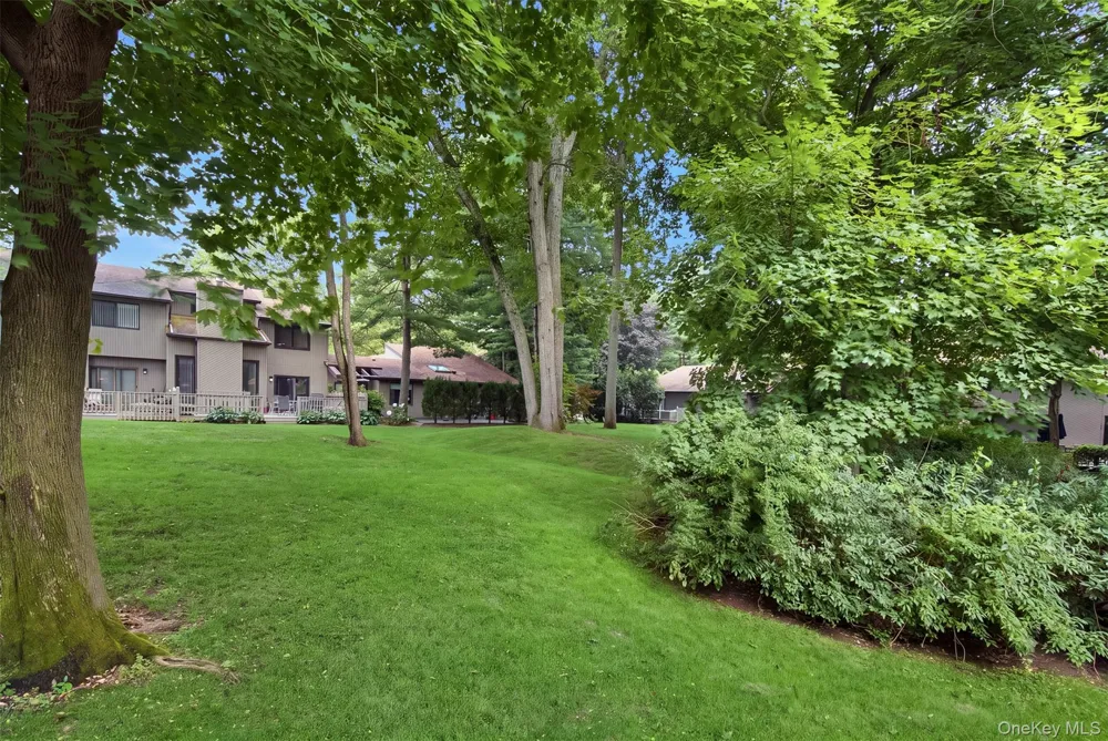 42 Country Club Drive Jericho, NY 11753
