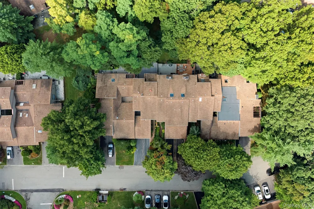 42 Country Club Drive Jericho, NY 11753