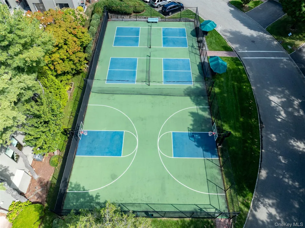 42 Country Club Drive Jericho, NY 11753