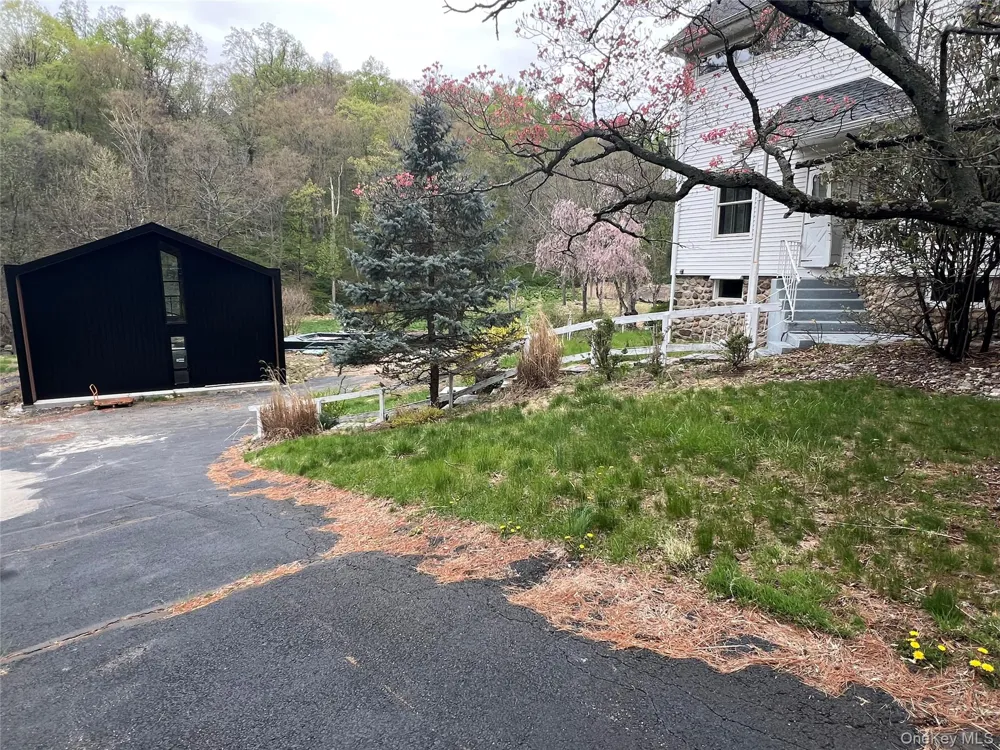 285 Bulsontown Road Stony Point, NY 10980