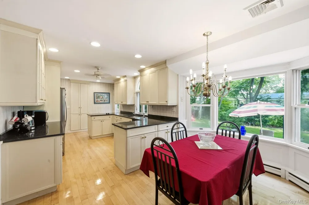 26 Sheryl Crescent Smithtown, NY 11787