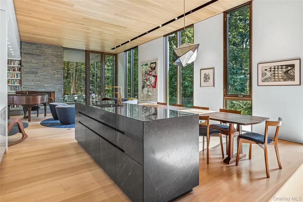 51 Old Stone Hill Road Pound Ridge, NY 10576
