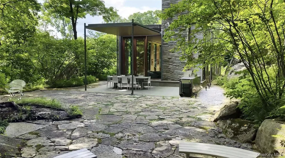 51 Old Stone Hill Road Pound Ridge, NY 10576