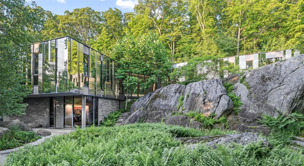 51 Old Stone Hill Road Pound Ridge, NY 10576