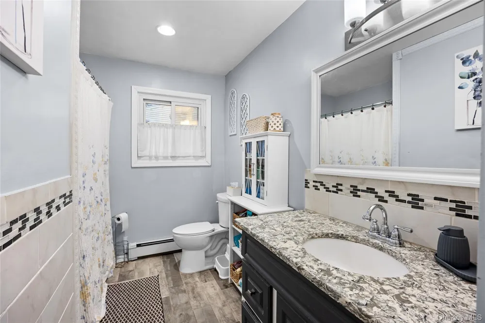 33 Manhasset Road Sound Beach, NY 11789