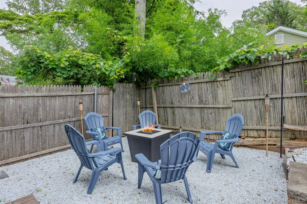 33 Manhasset Road Sound Beach, NY 11789