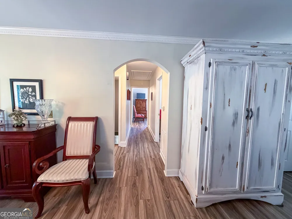 210 Greenwood LN Carrollton, GA 30117