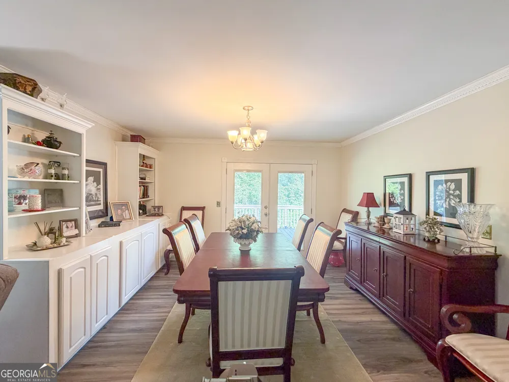 210 Greenwood LN Carrollton, GA 30117