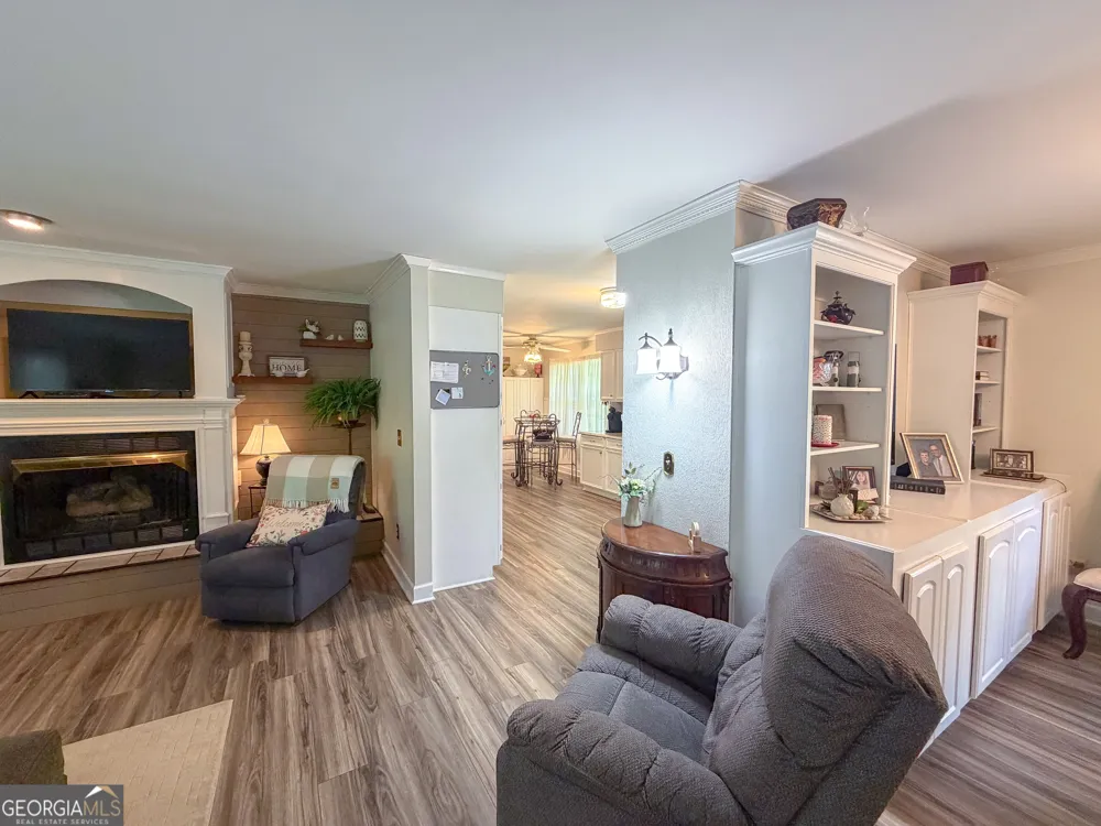 210 Greenwood LN Carrollton, GA 30117