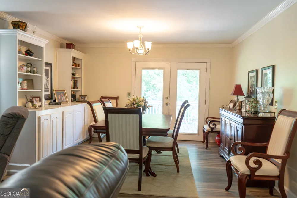 210 Greenwood LN Carrollton, GA 30117
