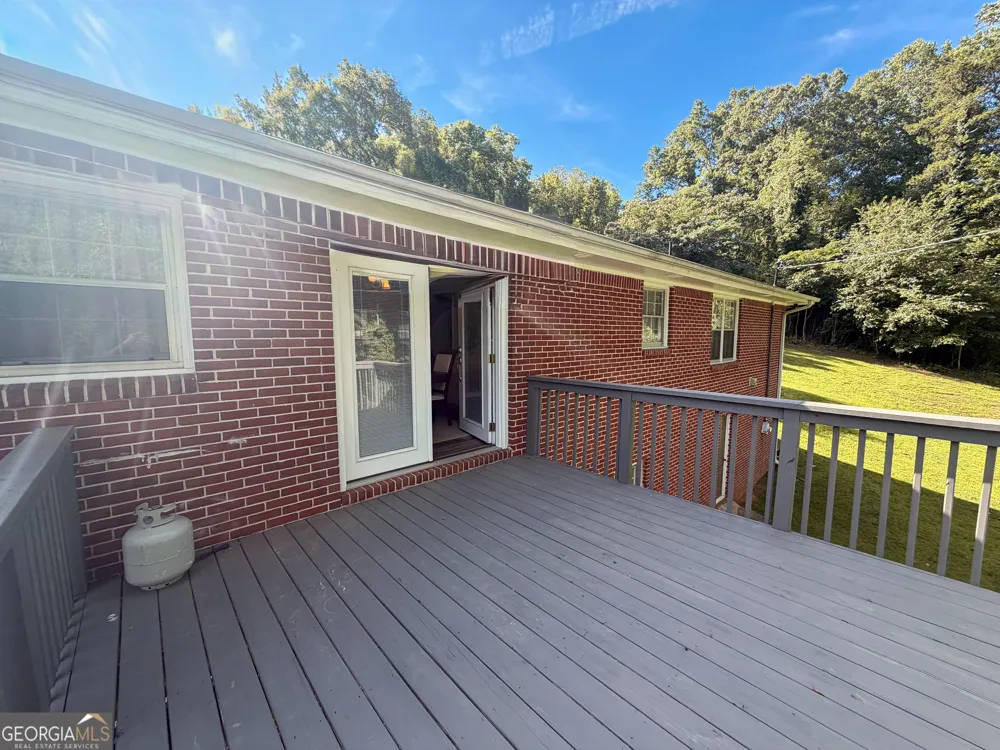210 Greenwood LN Carrollton, GA 30117