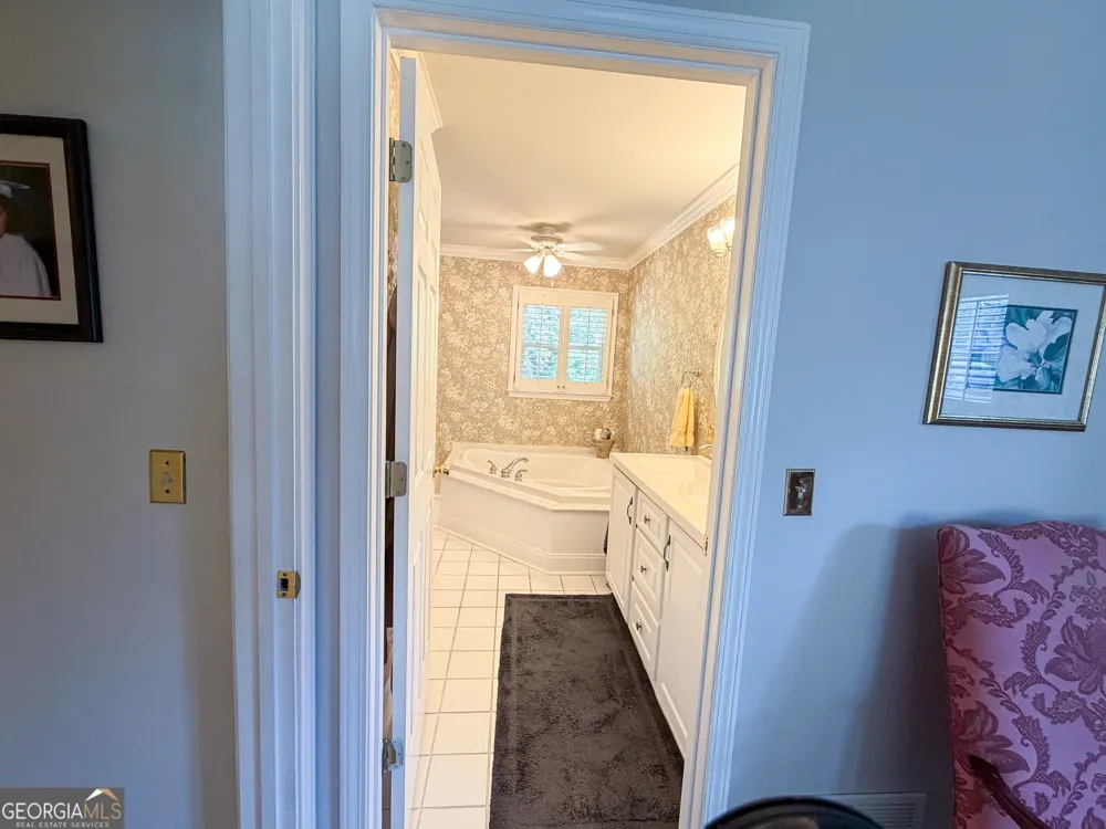 210 Greenwood LN Carrollton, GA 30117
