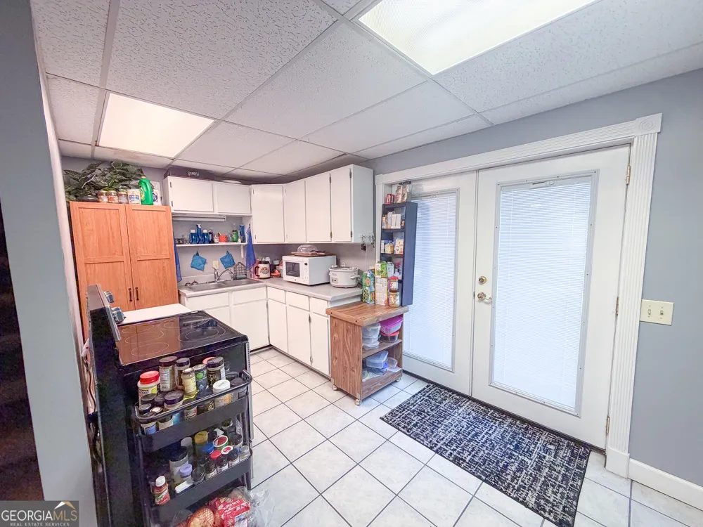 210 Greenwood LN Carrollton, GA 30117
