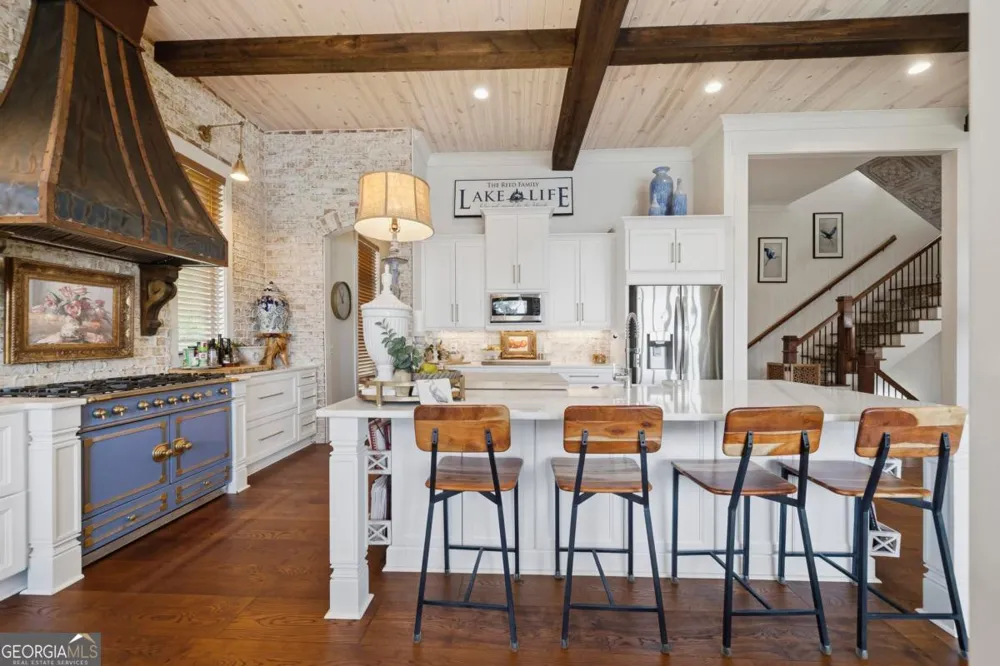 202 Sinclair RD Eatonton, GA 31024