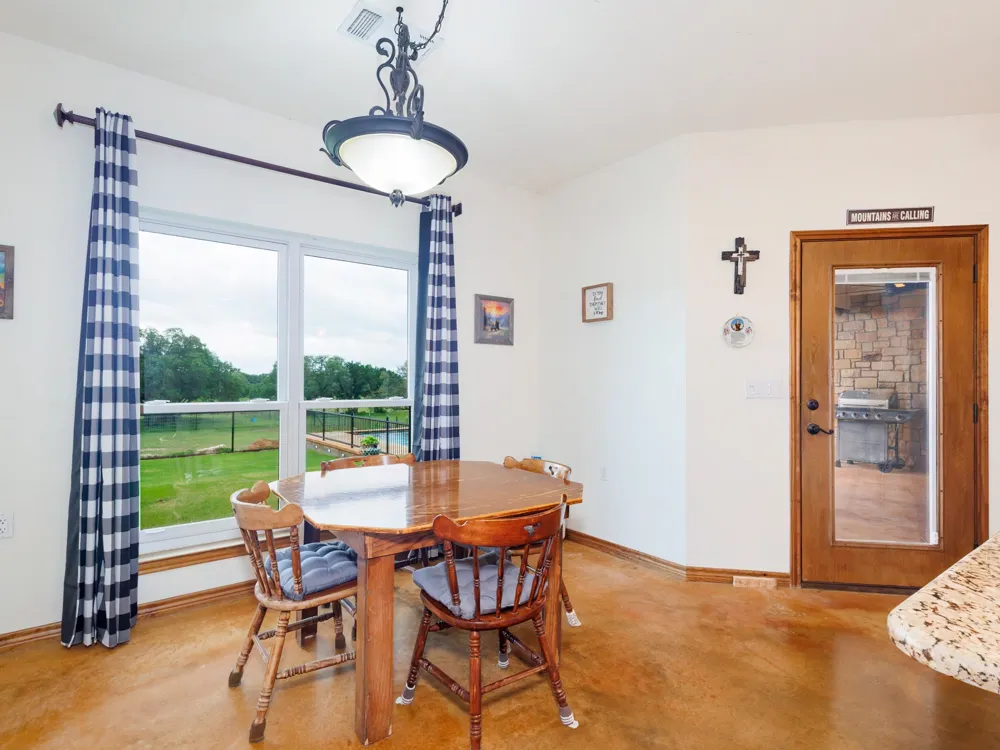 5615 County Road 153 Bangs, TX 76823