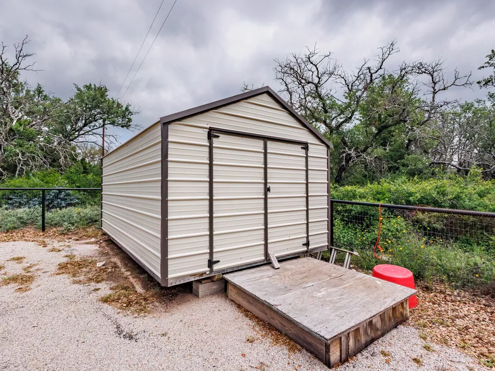 5615 County Road 153 Bangs, TX 76823