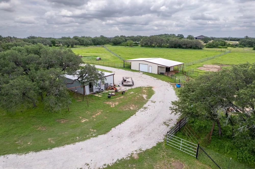 5615 County Road 153 Bangs, TX 76823