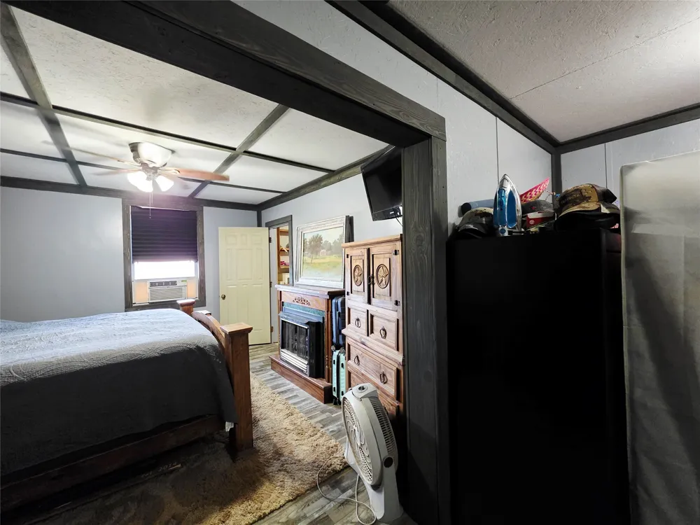 4451 FM585 Bangs, TX 76823