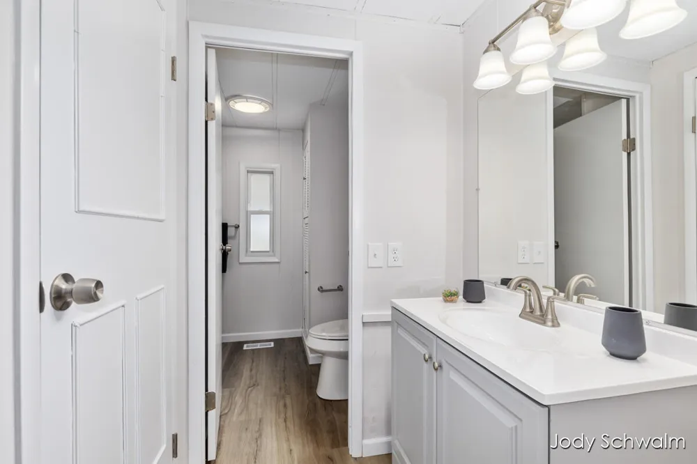7129 Eldred Avenue NE Rockford, MI 49341