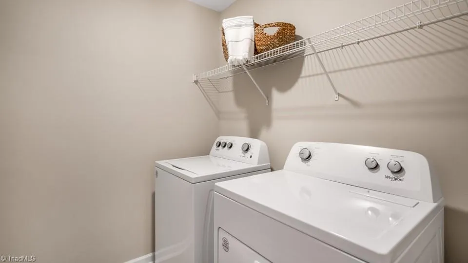 107 Lauder Trace Jamestown, NC 27282