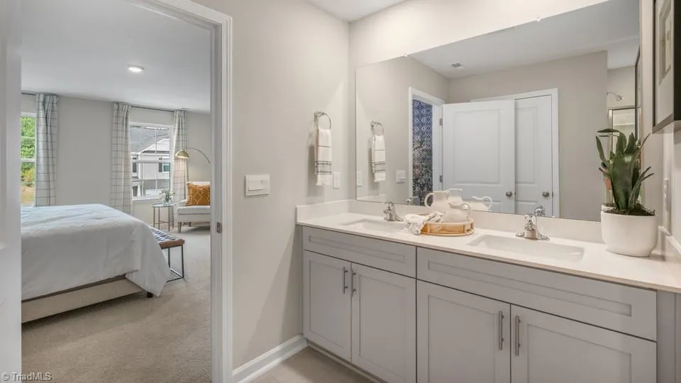 107 Lauder Trace Jamestown, NC 27282