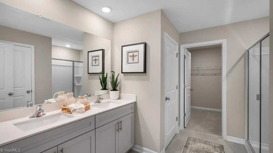 107 Lauder Trace Jamestown, NC 27282