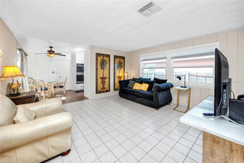 6210 4TH AVENUE S St Petersburg, FL 33707