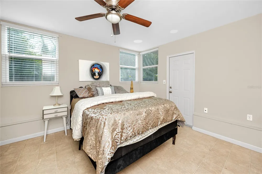 6210 4TH AVENUE S St Petersburg, FL 33707