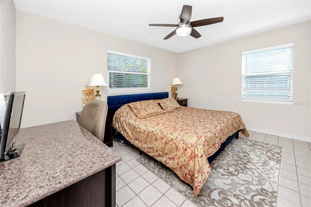 6210 4TH AVENUE S St Petersburg, FL 33707