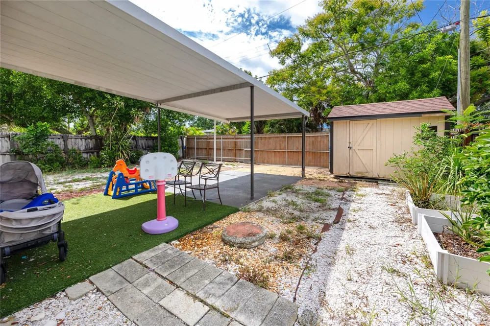 6210 4TH AVENUE S St Petersburg, FL 33707