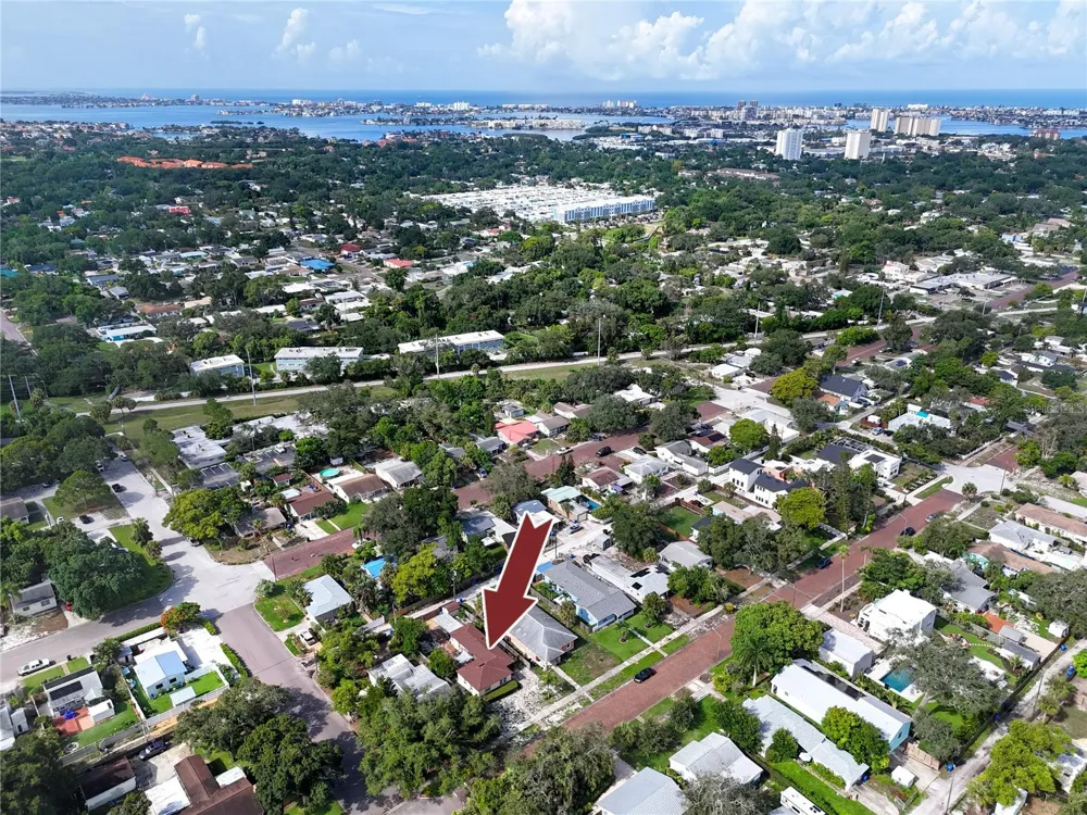 6210 4TH AVENUE S St Petersburg, FL 33707