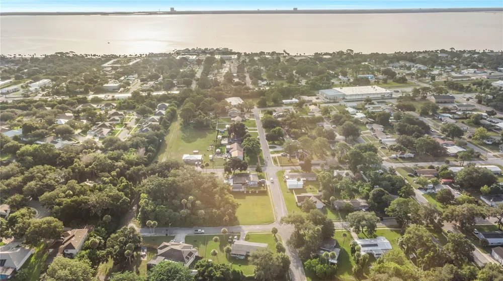 4005 VANGUARD AVENUE Titusville, FL 32780