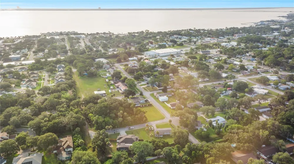 4005 VANGUARD AVENUE Titusville, FL 32780