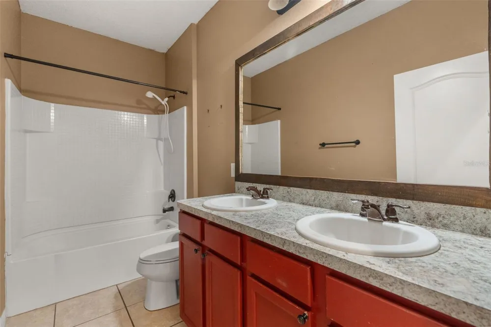 1142 GRAND HILLTOP DRIVE Apopka, FL 32703