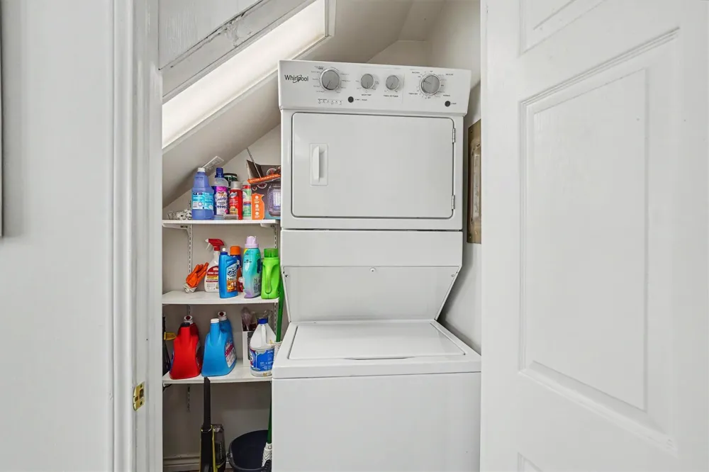 1016 Redfish Street Bayou Vista, TX 77563