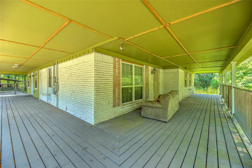 4618 Old Highway 35 S Goodrich, TX 77335