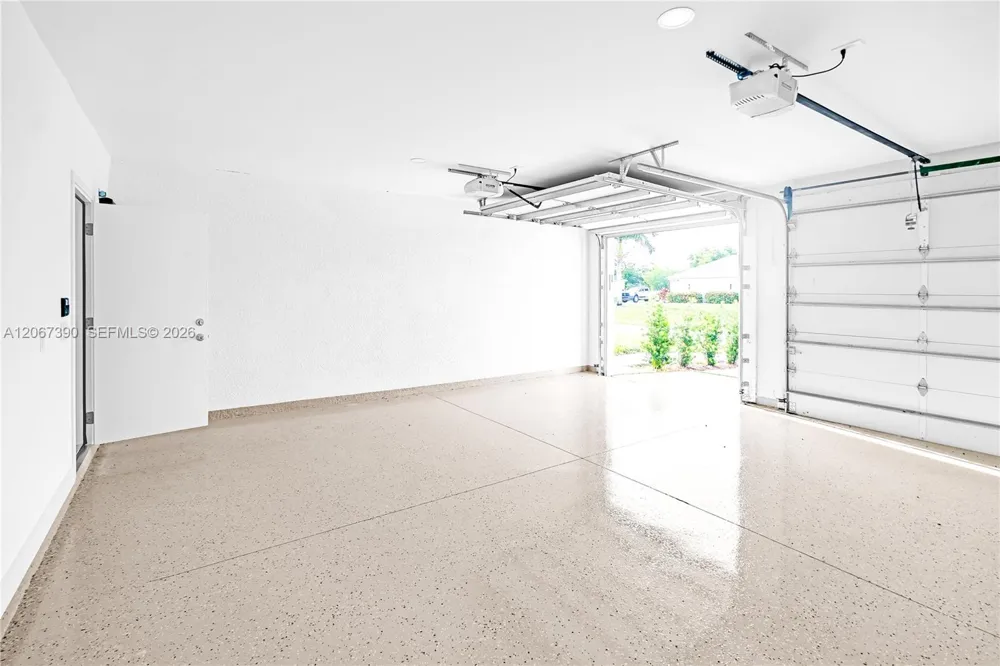 2700 2700 SW Ember Ter Cape Coral, FL 33991