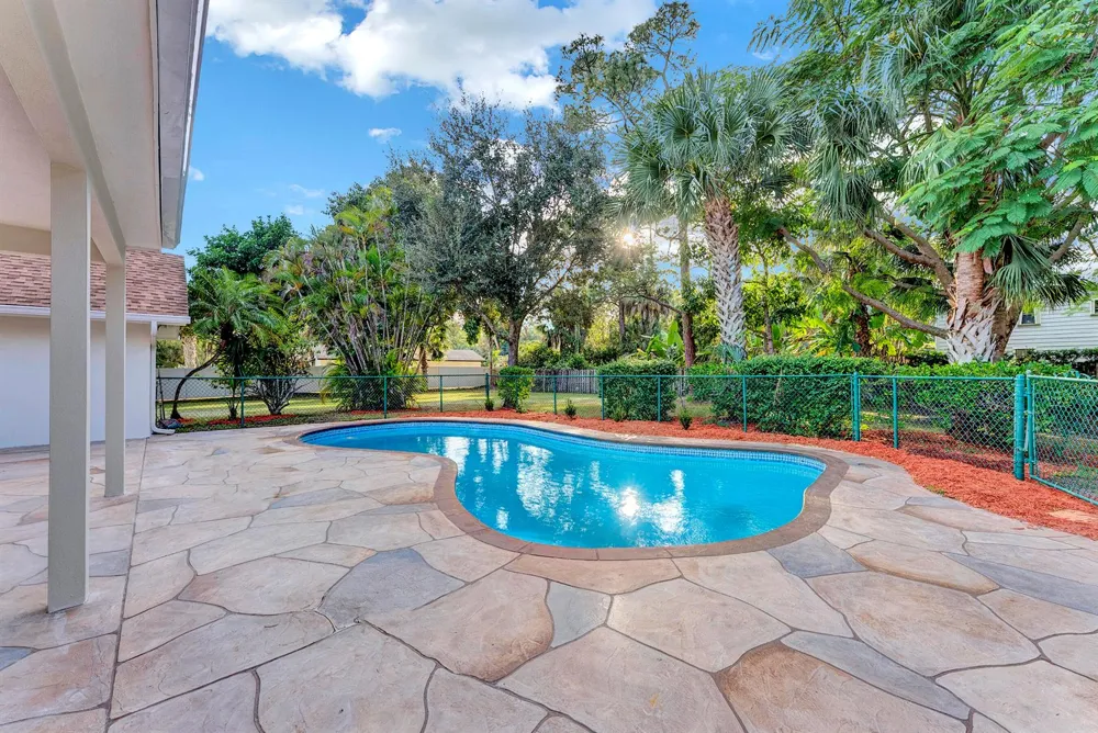225 Sulky Way Wellington, FL 33414