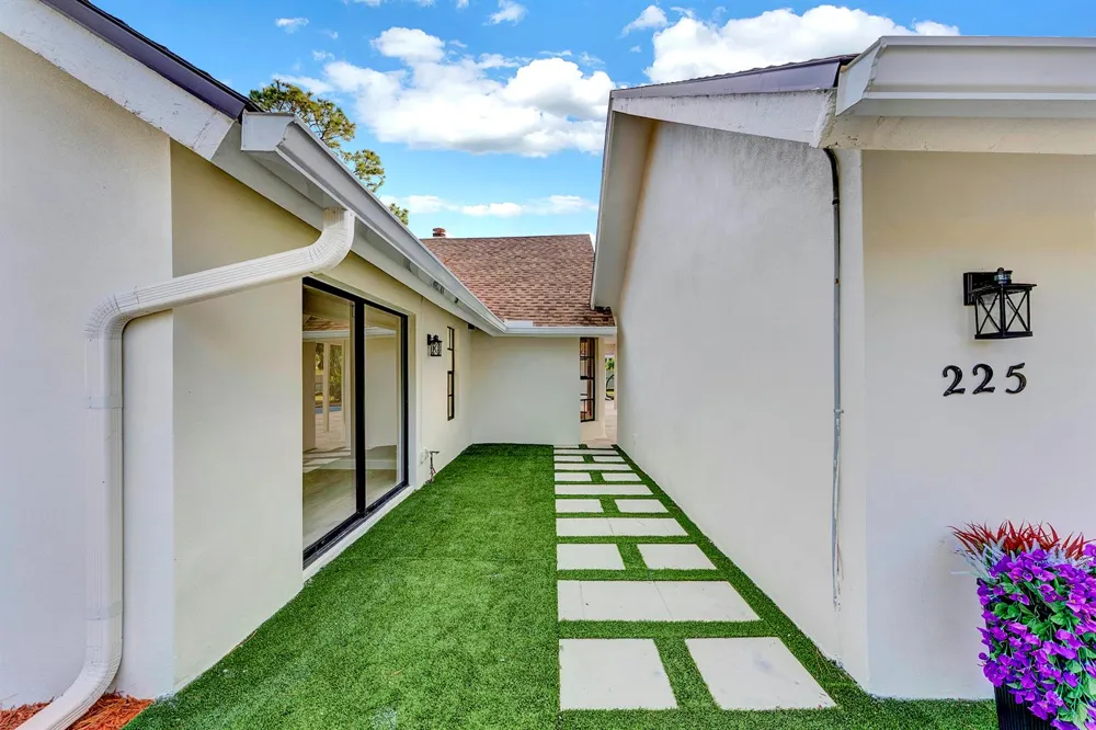 225 Sulky Way Wellington, FL 33414