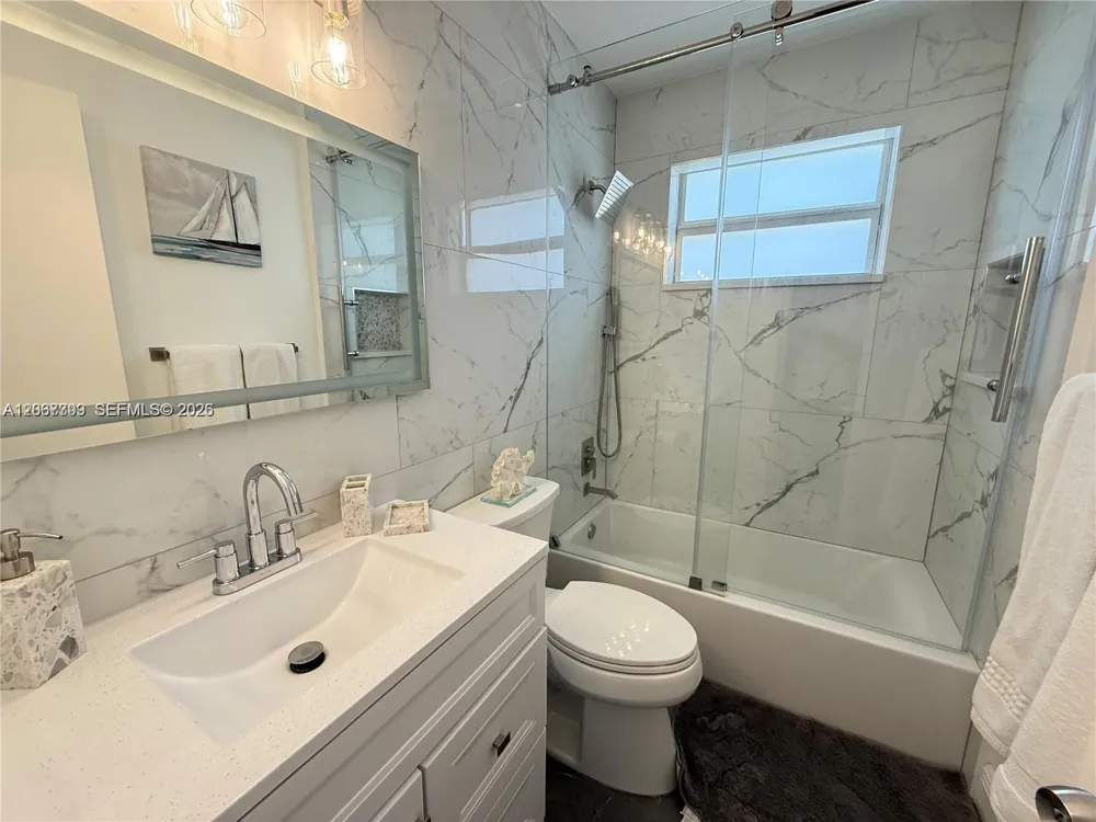 2220 NE 36th St ##1 Lighthouse Point, FL 33064