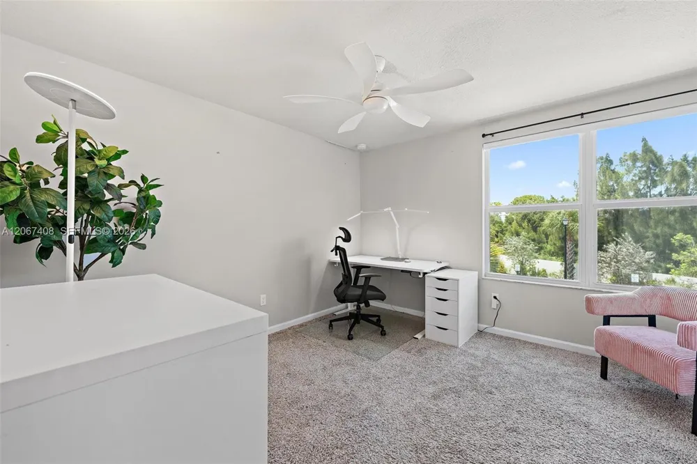 1616 Lindley St Mangonia Park, FL 33407
