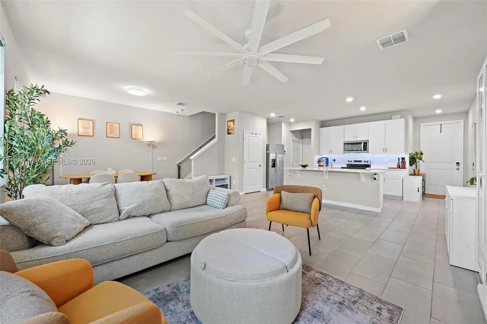 1616 Lindley St Mangonia Park, FL 33407