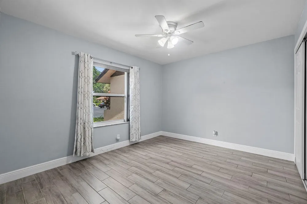 28 Via De Casas Norte Boynton Beach, FL 33426