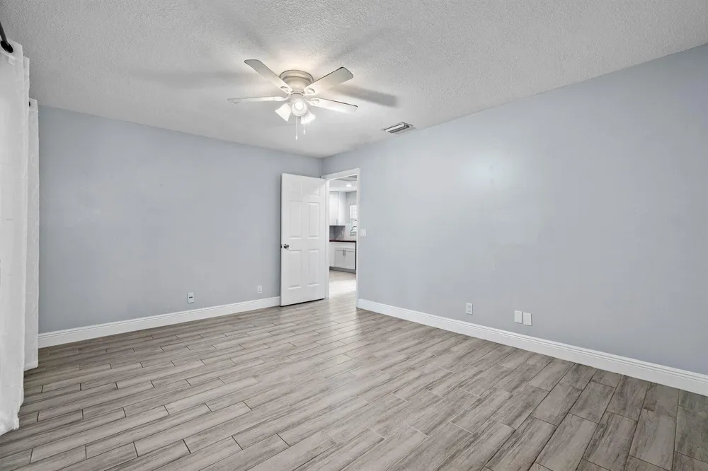 28 Via De Casas Norte Boynton Beach, FL 33426